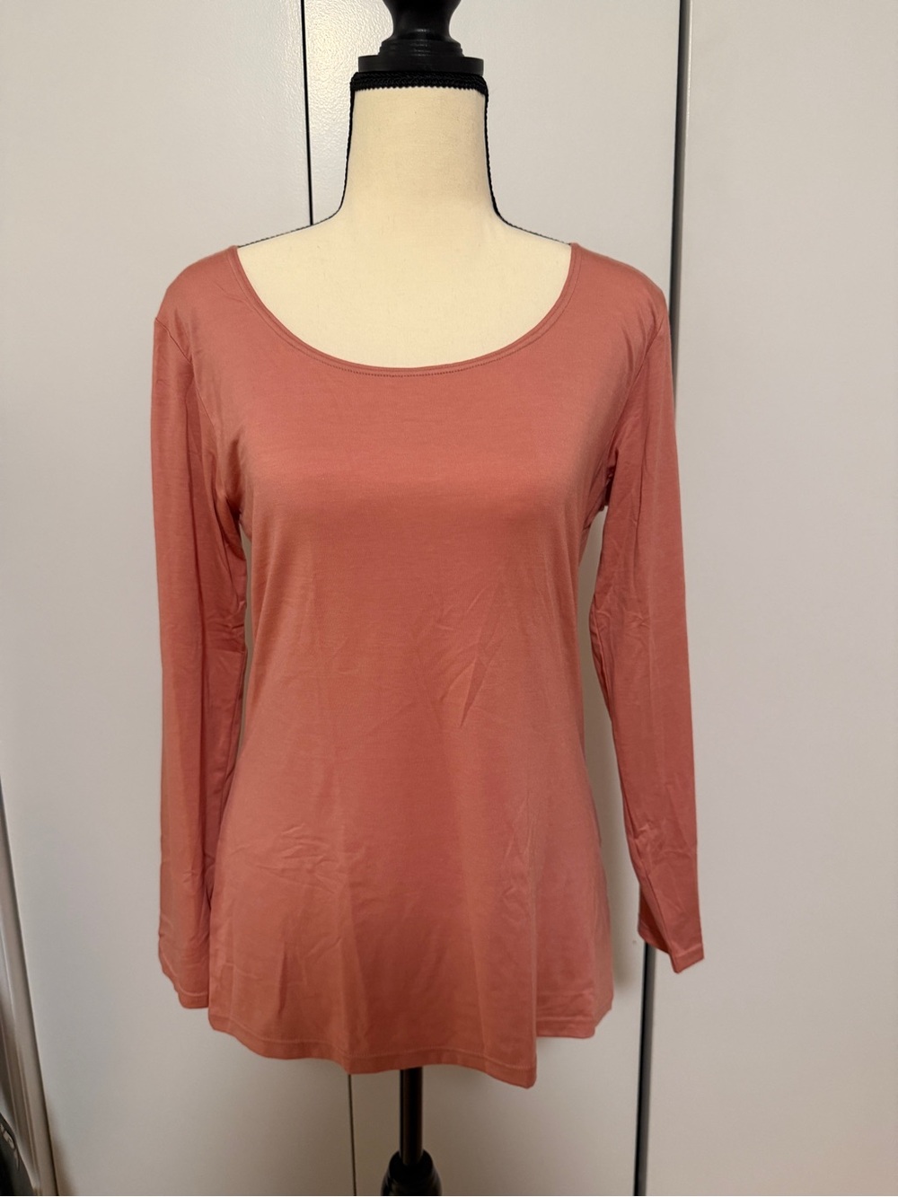 Uniqlo Heat-tech Women’s Long-Sleeve Scoop Neck Top - Dusty Rose